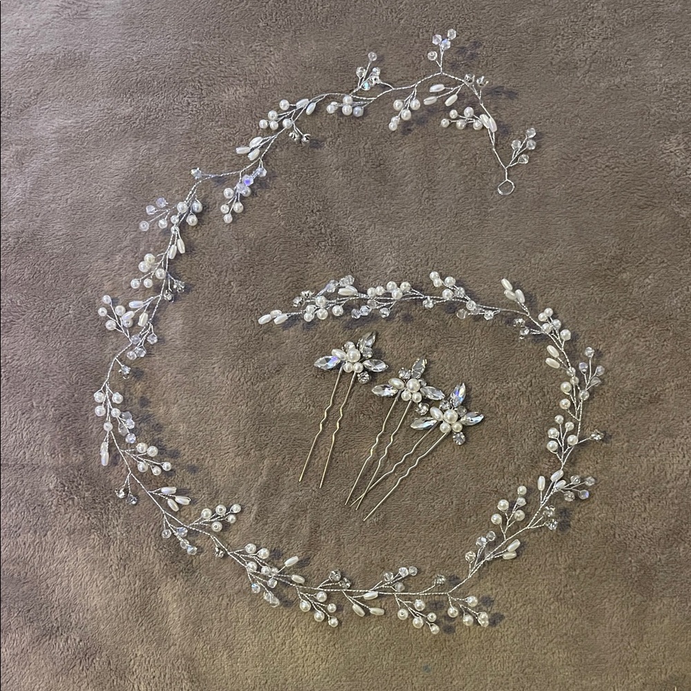 Elegant Silver Hair Accessory Set